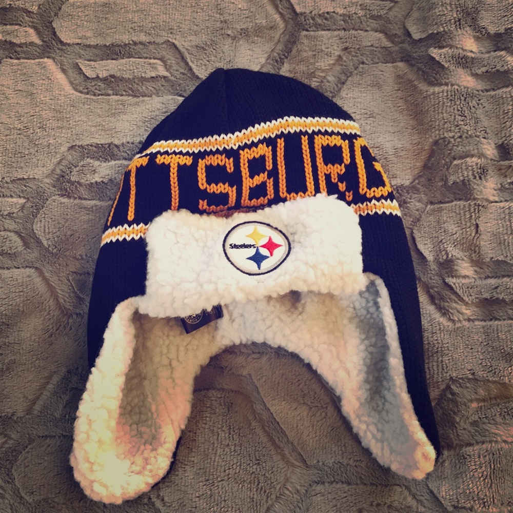 Steelers Winter Hat Never Worn!